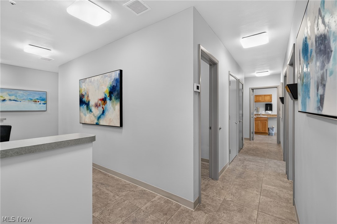 2894 Center Road Property Photo 12