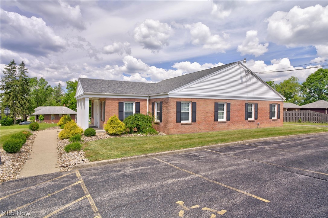 2894 Center Road Property Photo 43