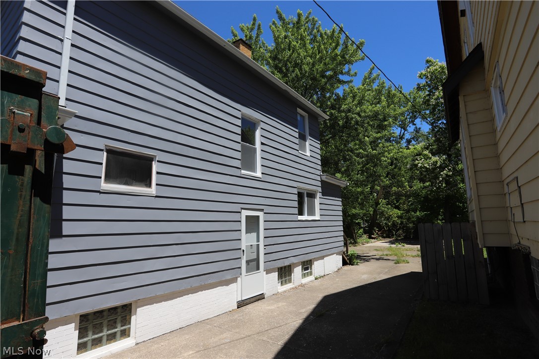 3317 E 119th Street Property Photo 15