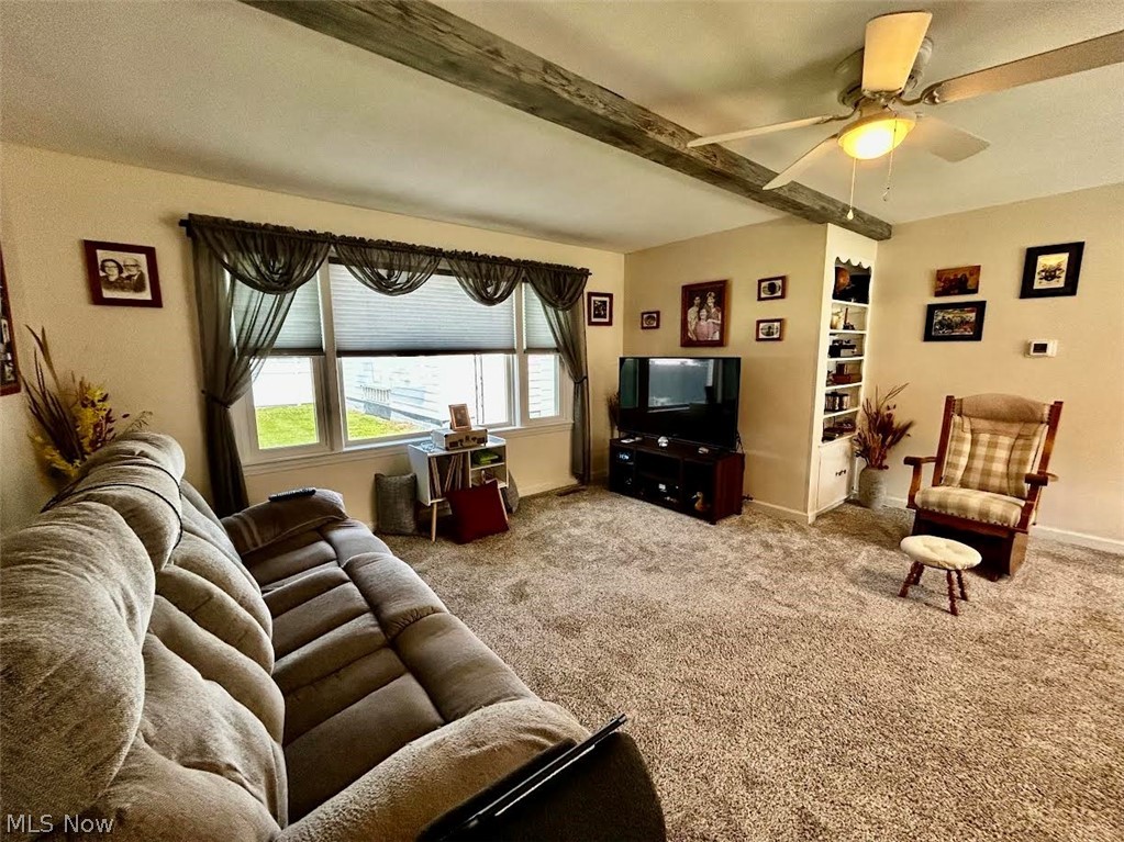 811 Leonard Avenue Property Photo 3