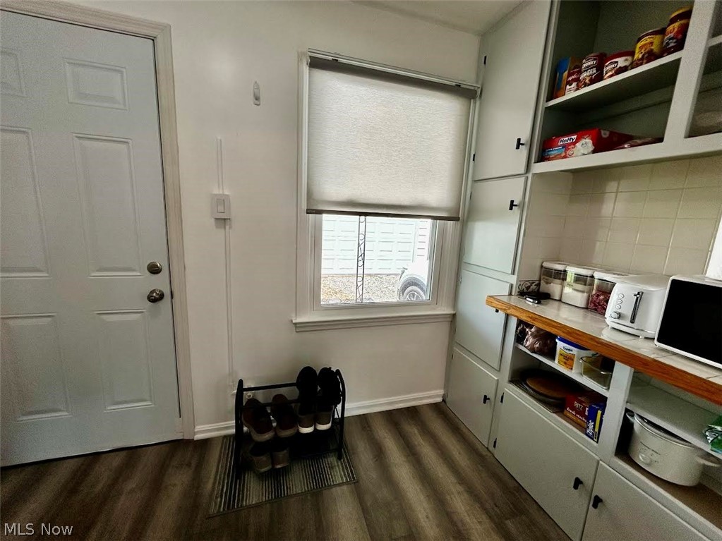 811 Leonard Avenue Property Photo 11