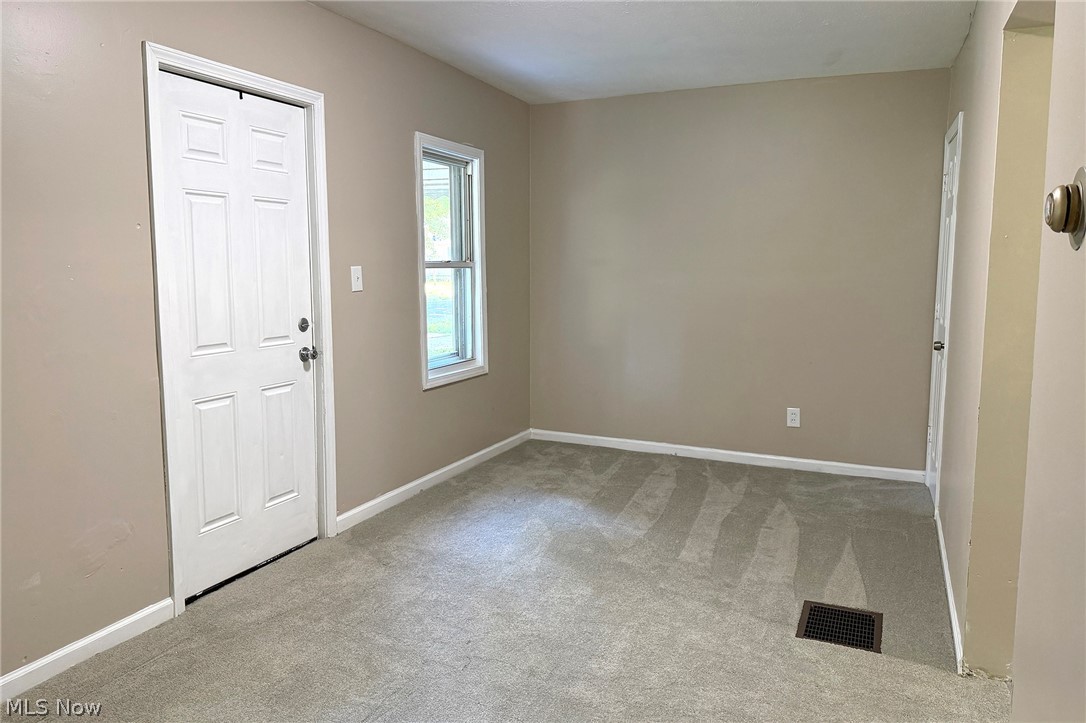 318 Joseph Avenue Property Photo 2