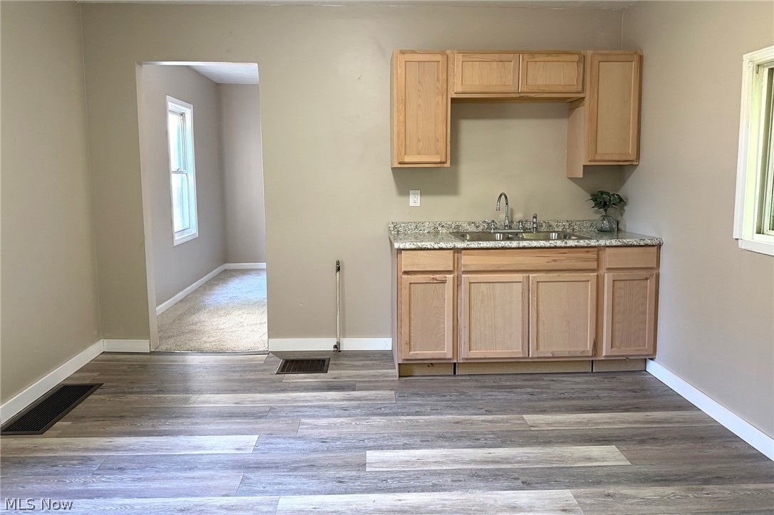 318 Joseph Avenue Property Photo 6