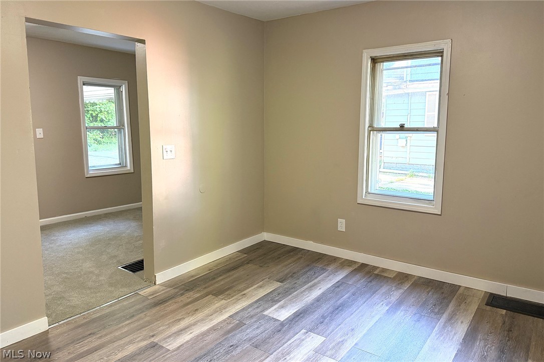 318 Joseph Avenue Property Photo 7