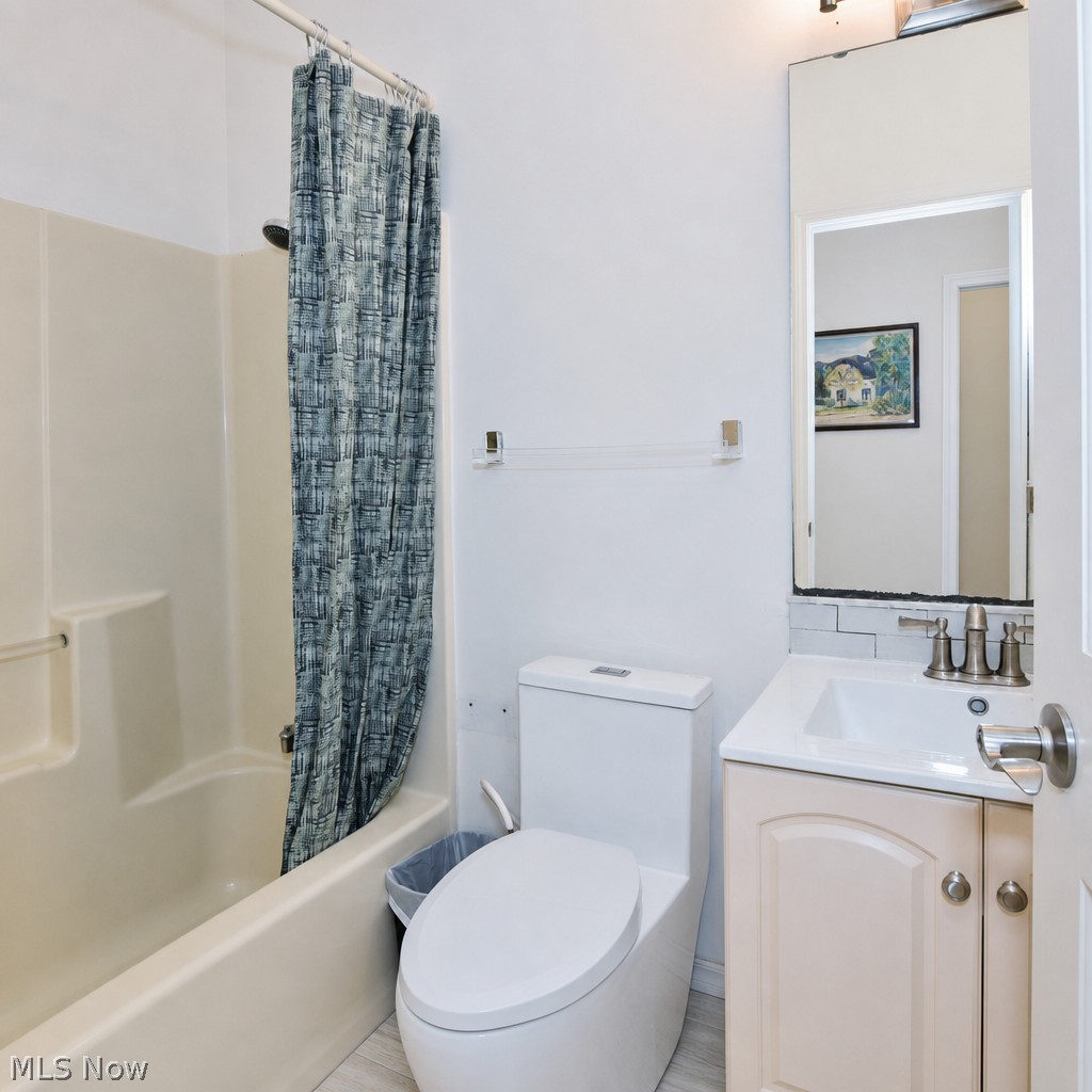 13540 Ledgebrook Lane Property Photo 22