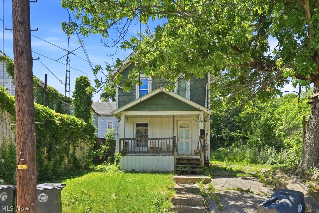 1920 Manchester Road Property Photo 1