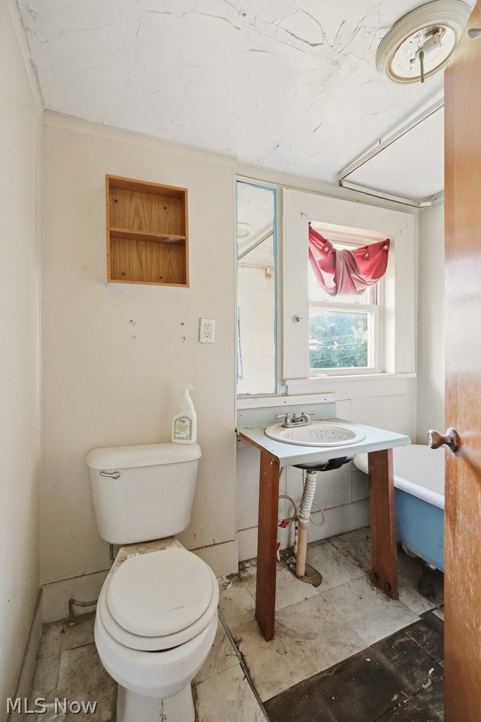 1920 Manchester Road Property Photo 7