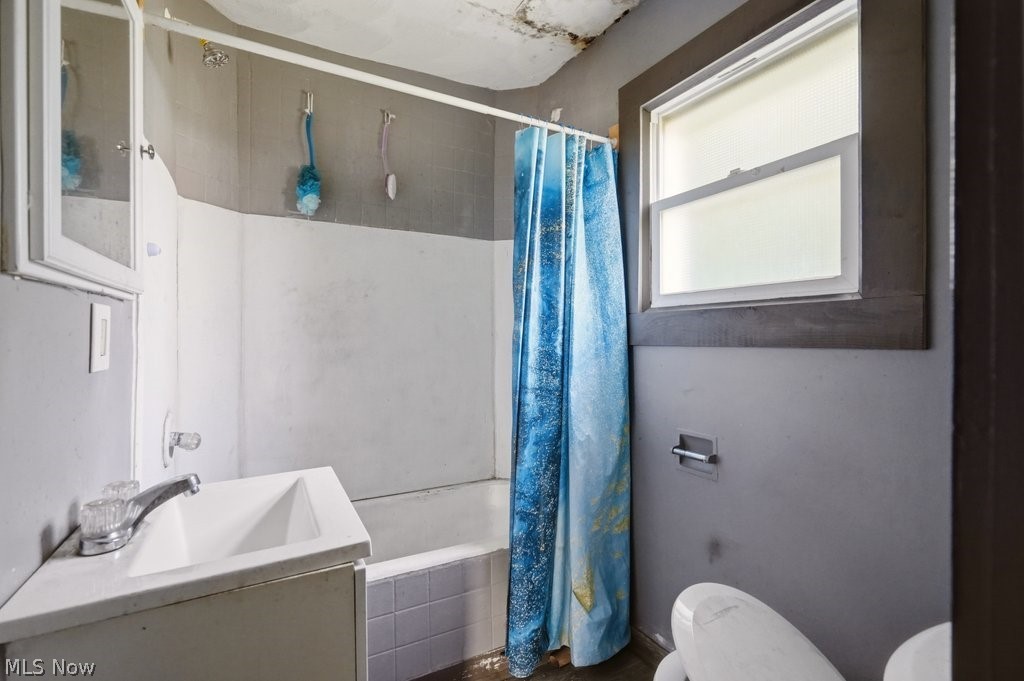1920 Manchester Road Property Photo 14
