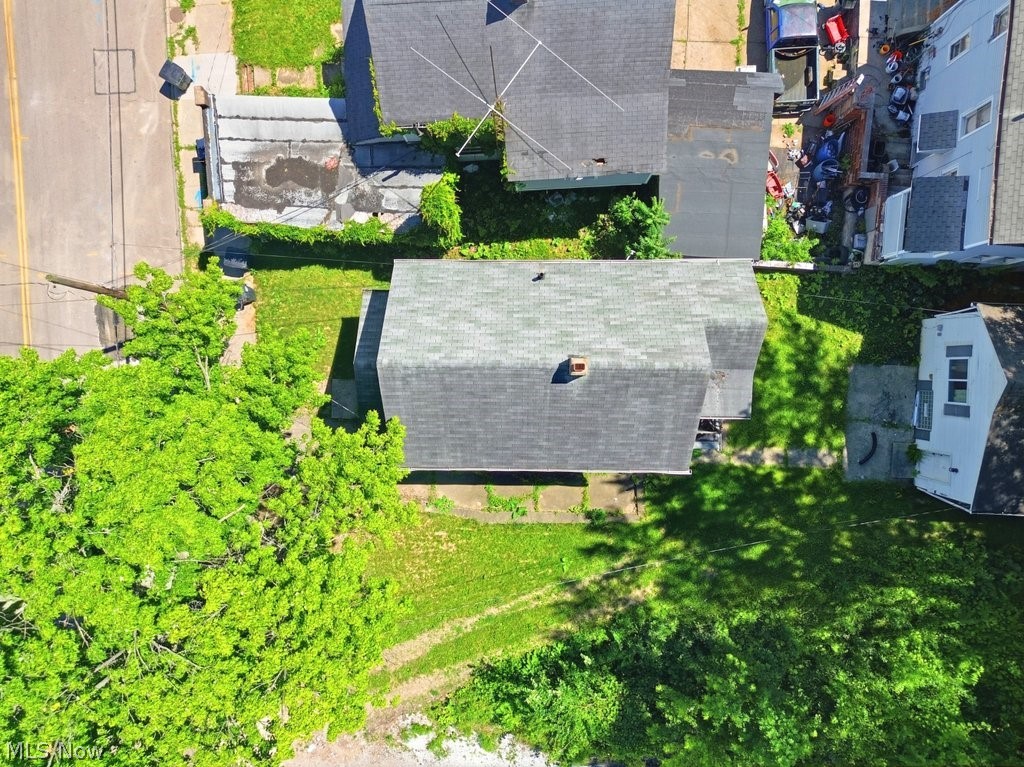 1920 Manchester Road Property Photo 24