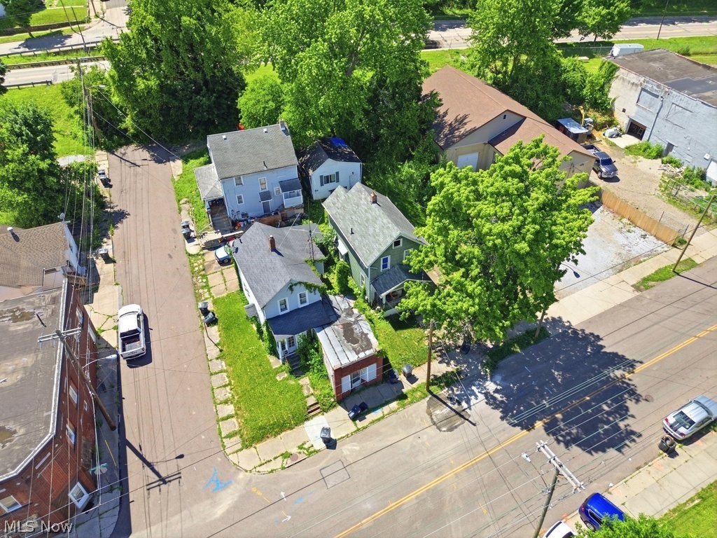1920 Manchester Road Property Photo 25