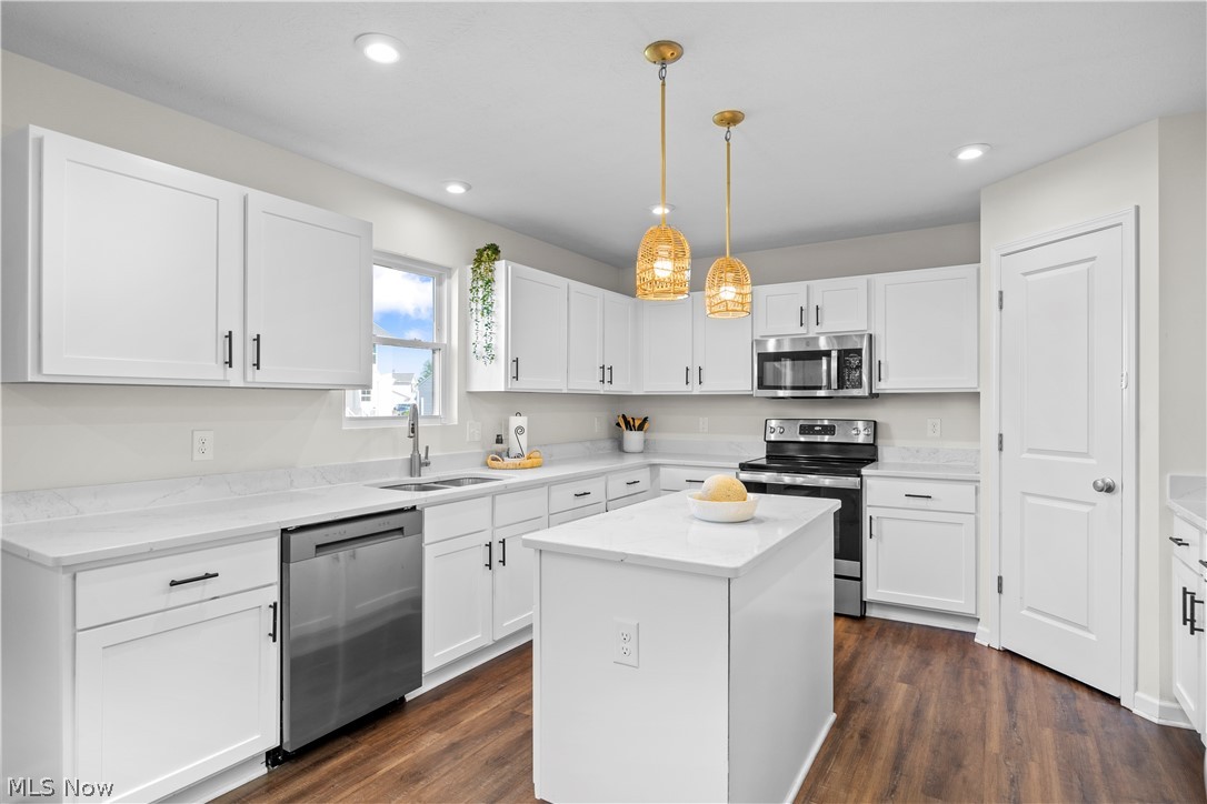 6034 Conneaut Light Property Photo 7
