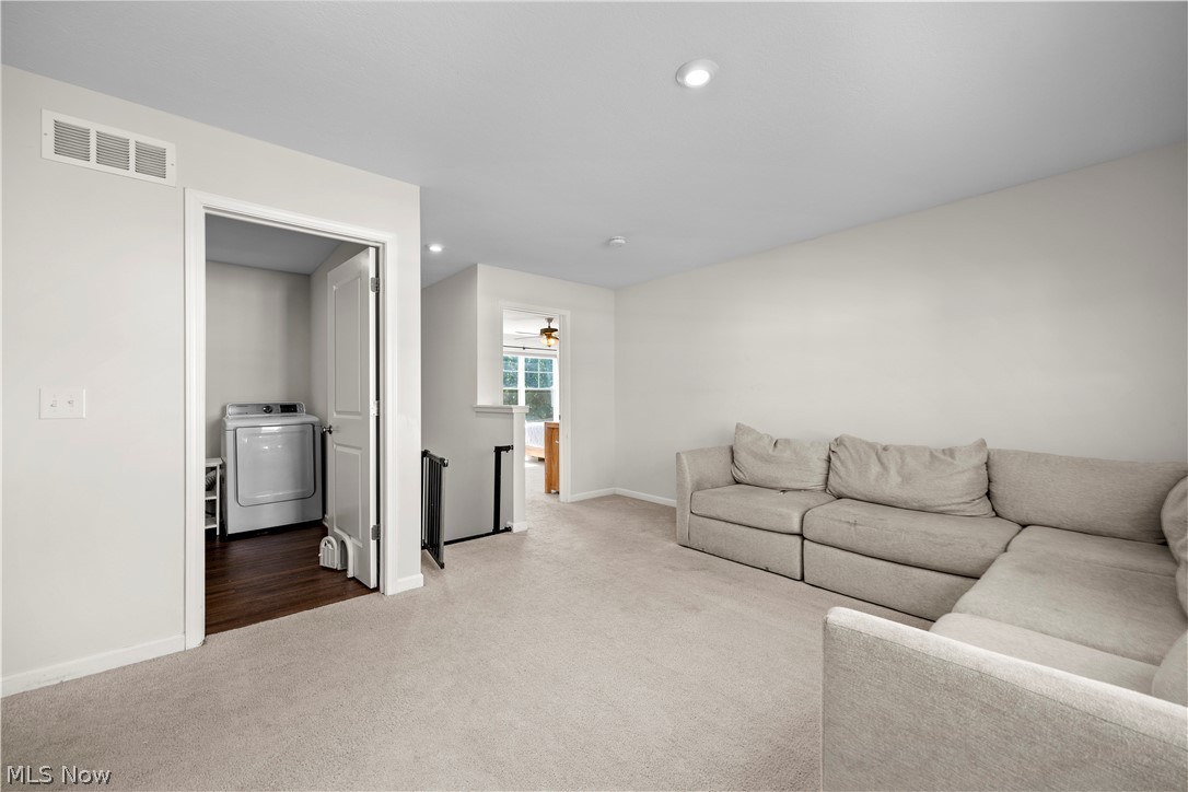 6034 Conneaut Light Property Photo 12