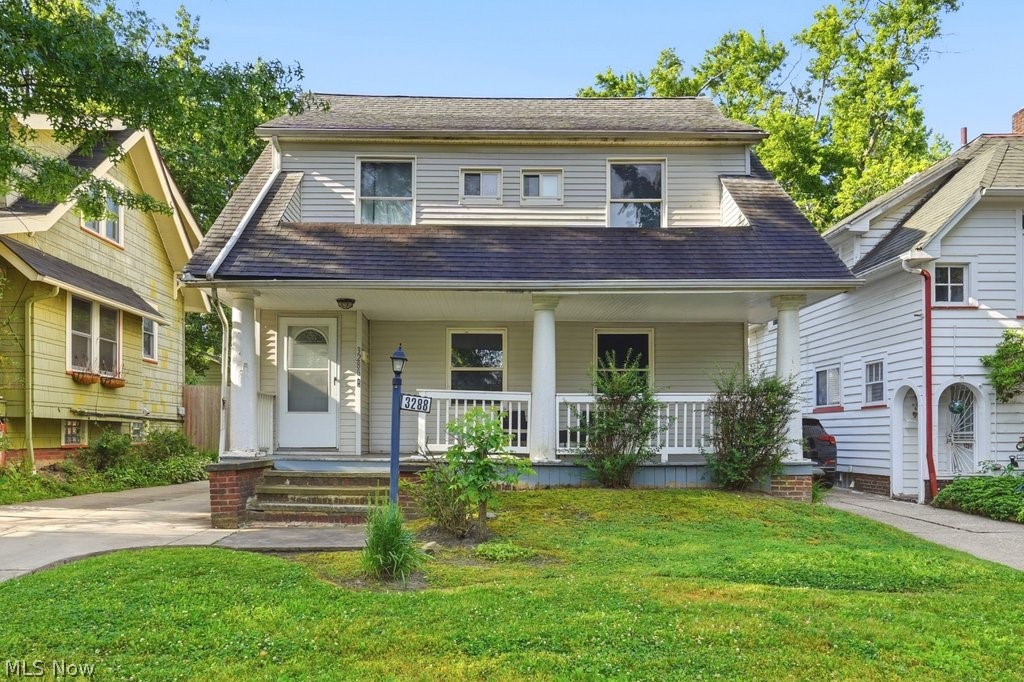 3288 Beechwood Avenue Property Photo 1