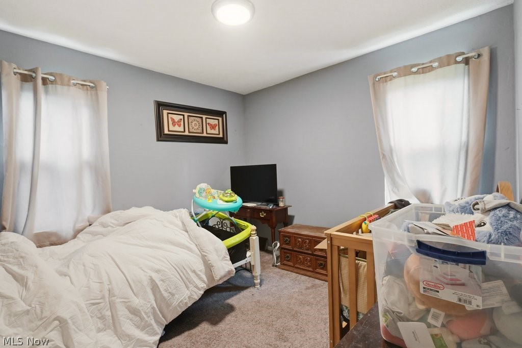 655 E 266th Street Property Photo 12
