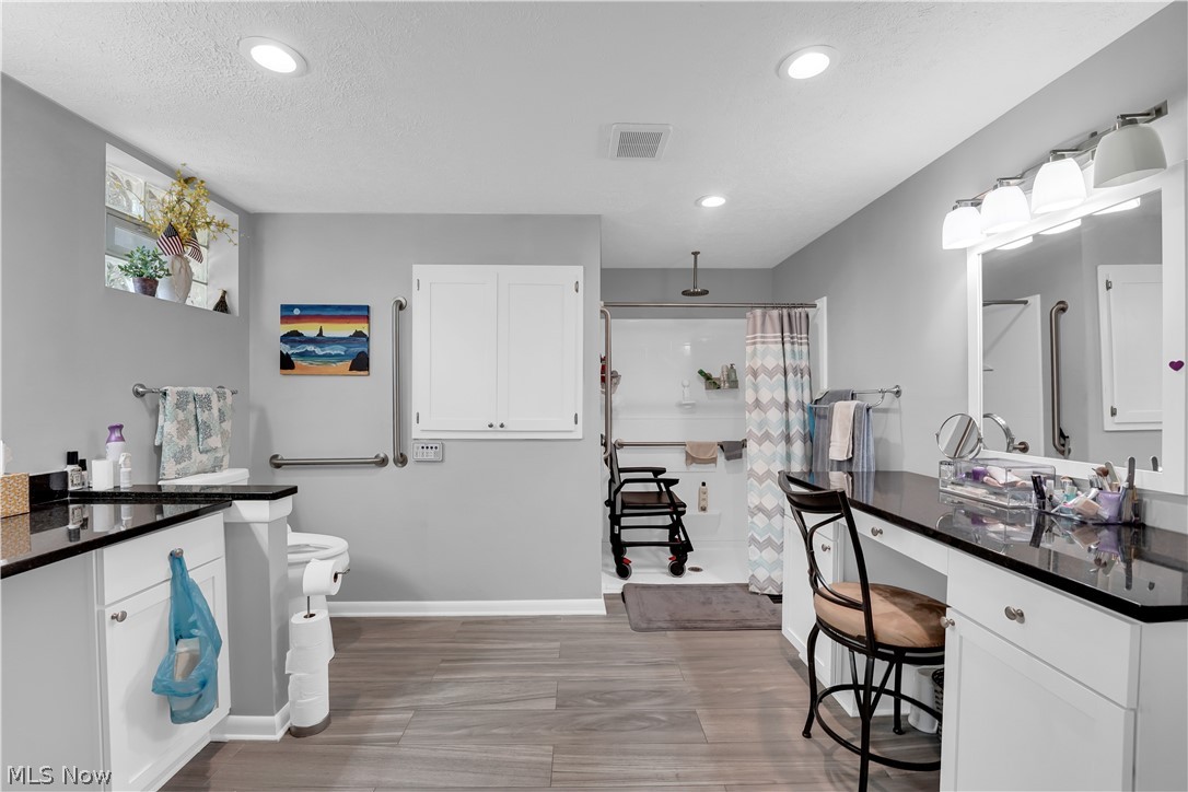 2924 Robert Gary Court Property Photo 43