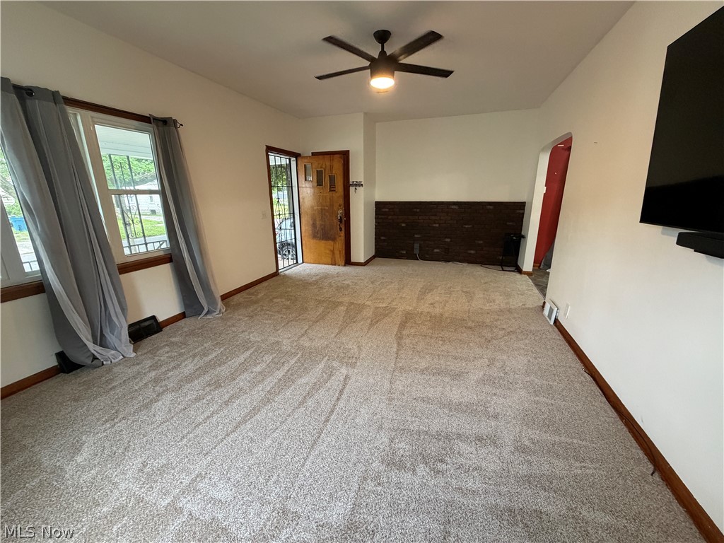 1040 W 18th Street Property Photo 10