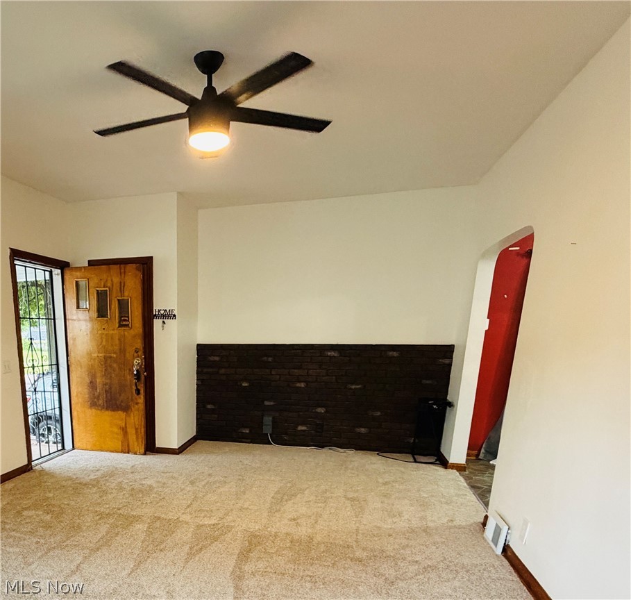 1040 W 18th Street Property Photo 11