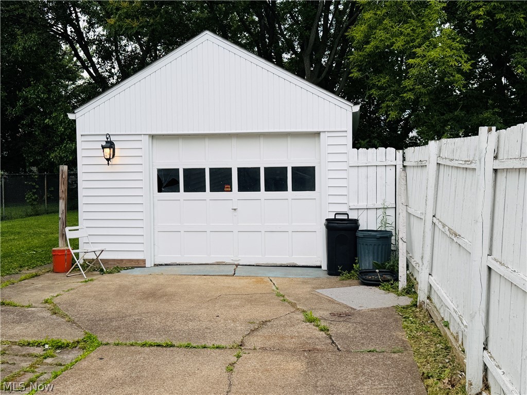 1040 W 18th Street Property Photo 37
