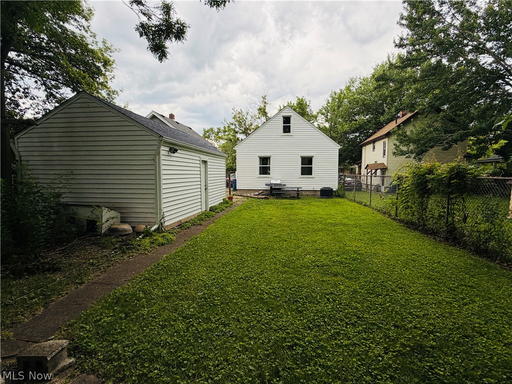 1040 W 18th Street Property Photo 42