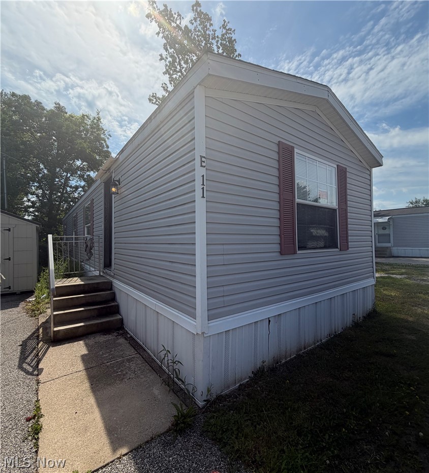 5411 N River Road W E11 Property Photo 1