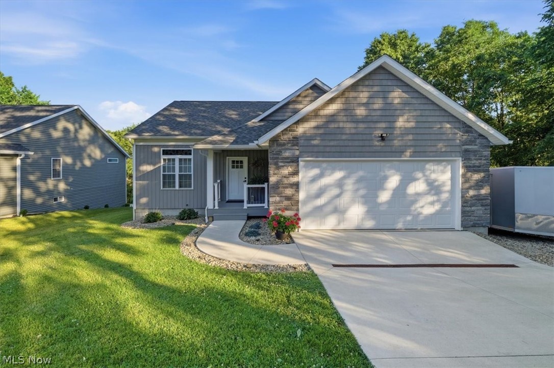 682 Grand Valley Drive