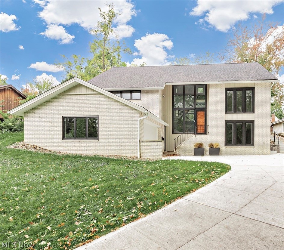 20601 Shelburne Road Property Photo 1