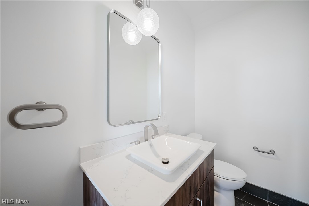 99 W Saint Clair Avenue Property Photo 19