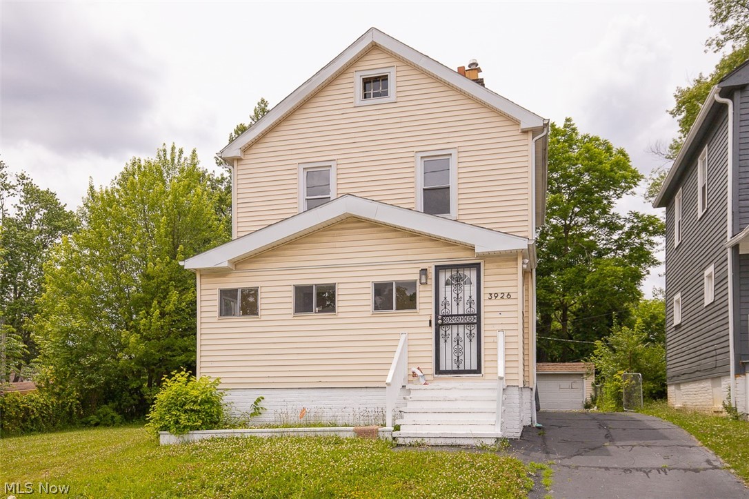 3926 E 121st Street Property Photo 1