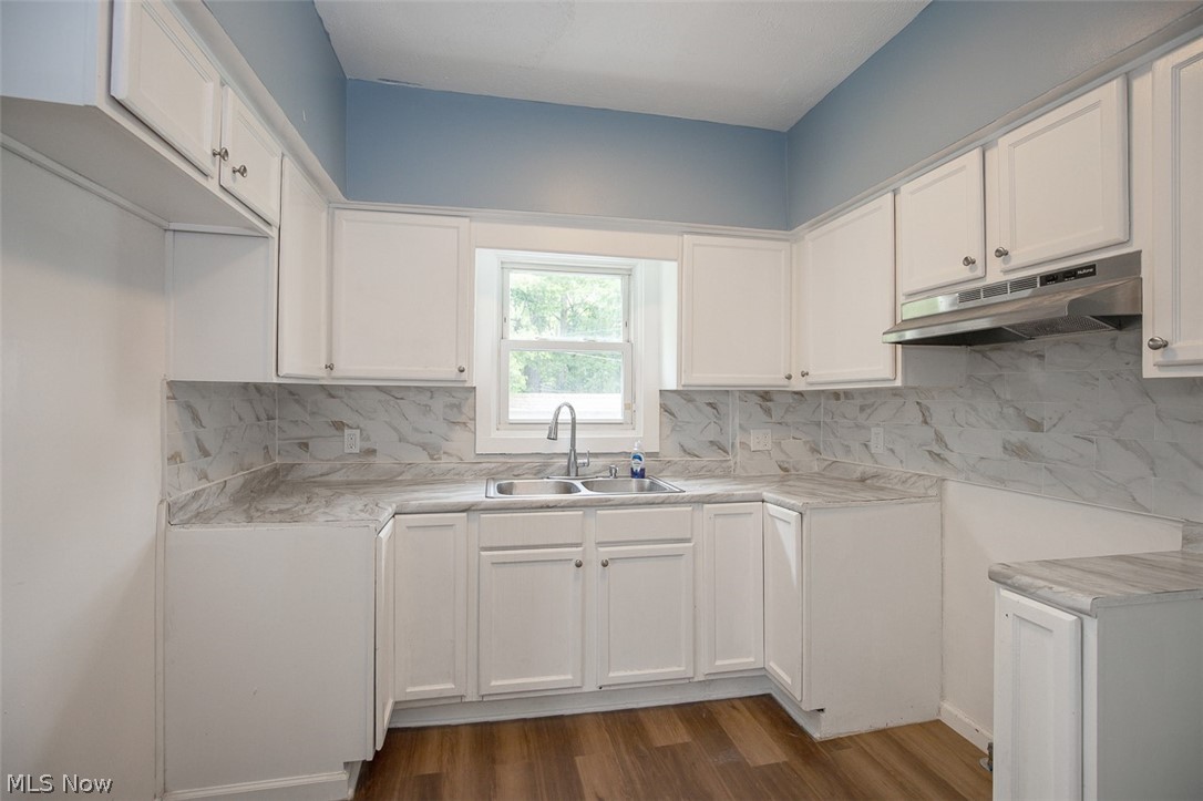 3926 E 121st Street Property Photo 9