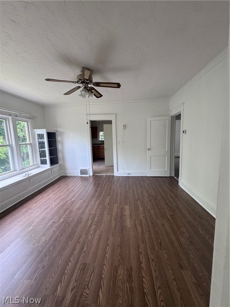 12337 Chesterfield Avenue Property Photo 16