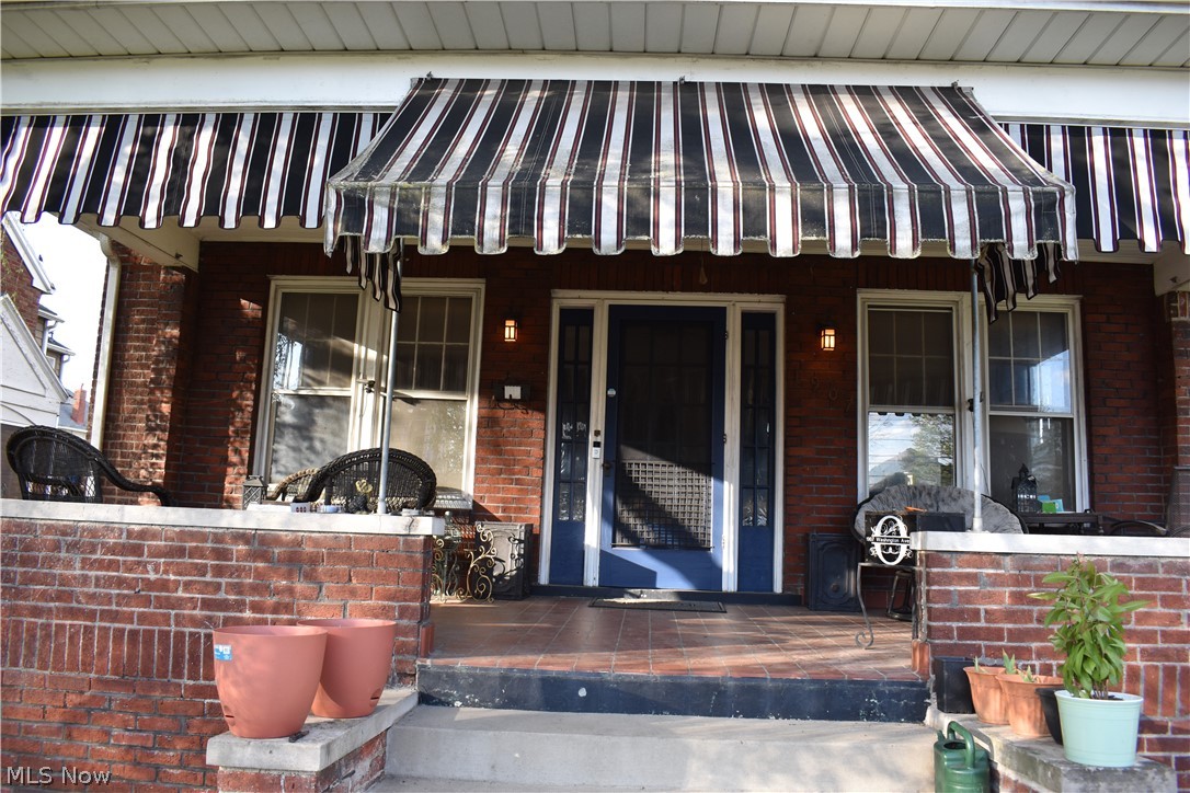 1907 Washington Avenue Property Photo 5