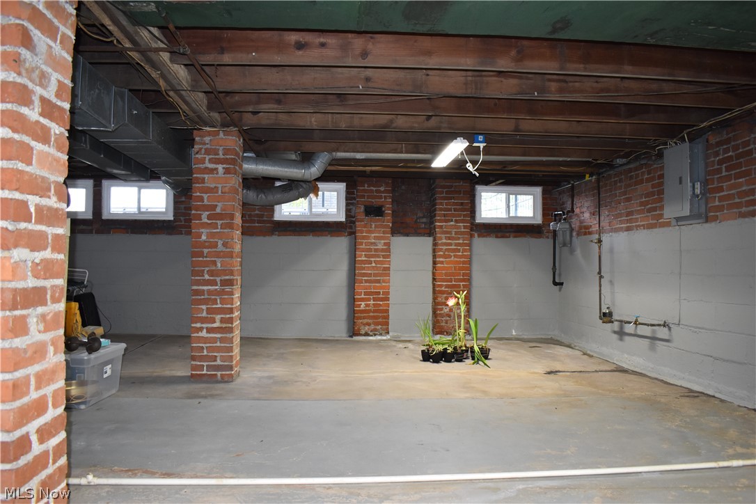 1907 Washington Avenue Property Photo 34