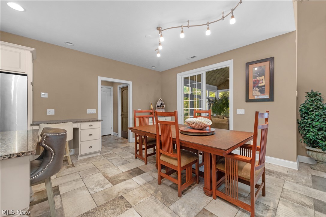 1045 N Quarry Road Property Photo 11