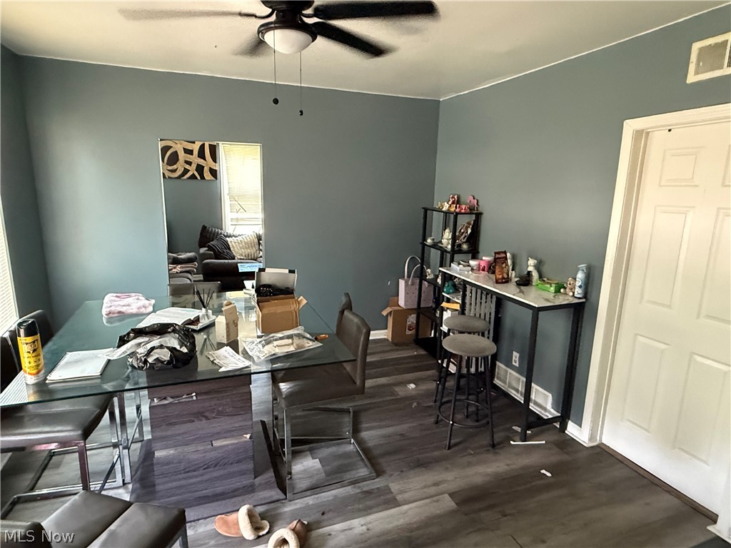 7108 Dellenbaugh Avenue Property Photo 10