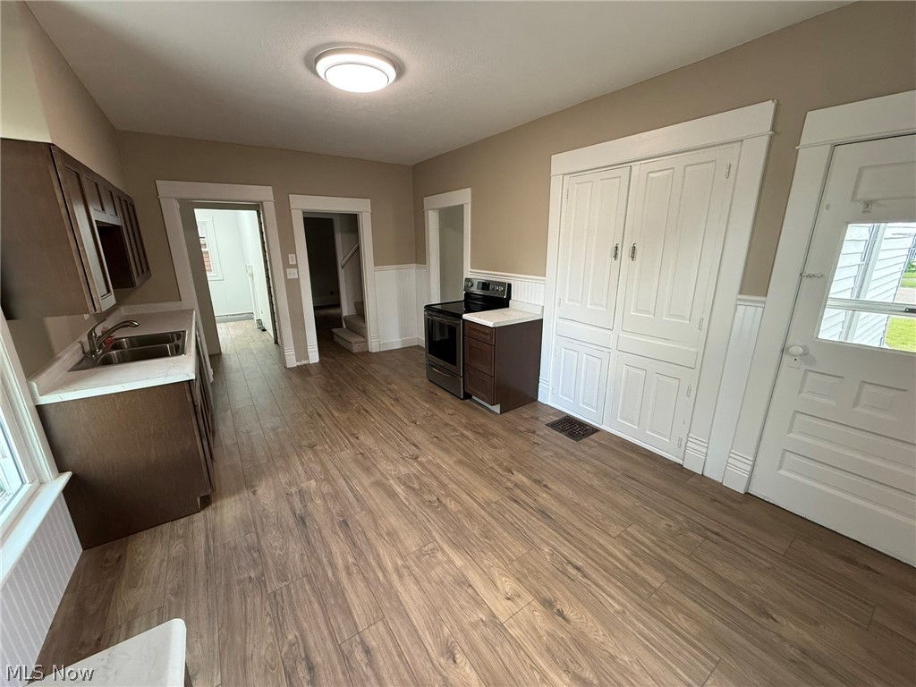 520 E 4th Street Property Photo 5