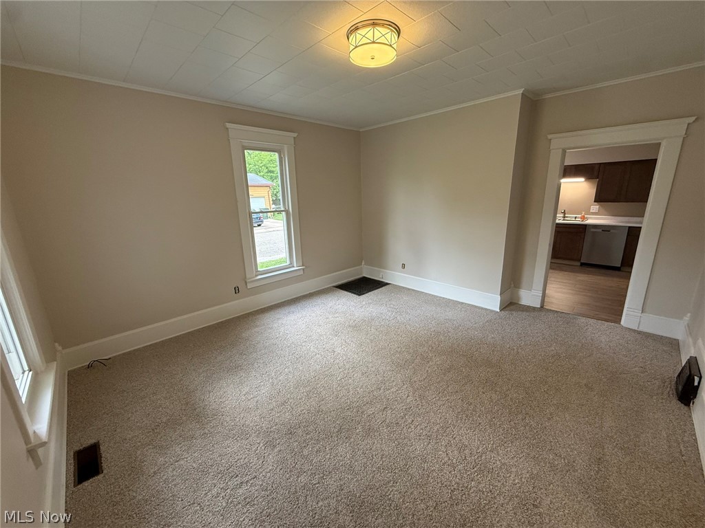 520 E 4th Street Property Photo 8