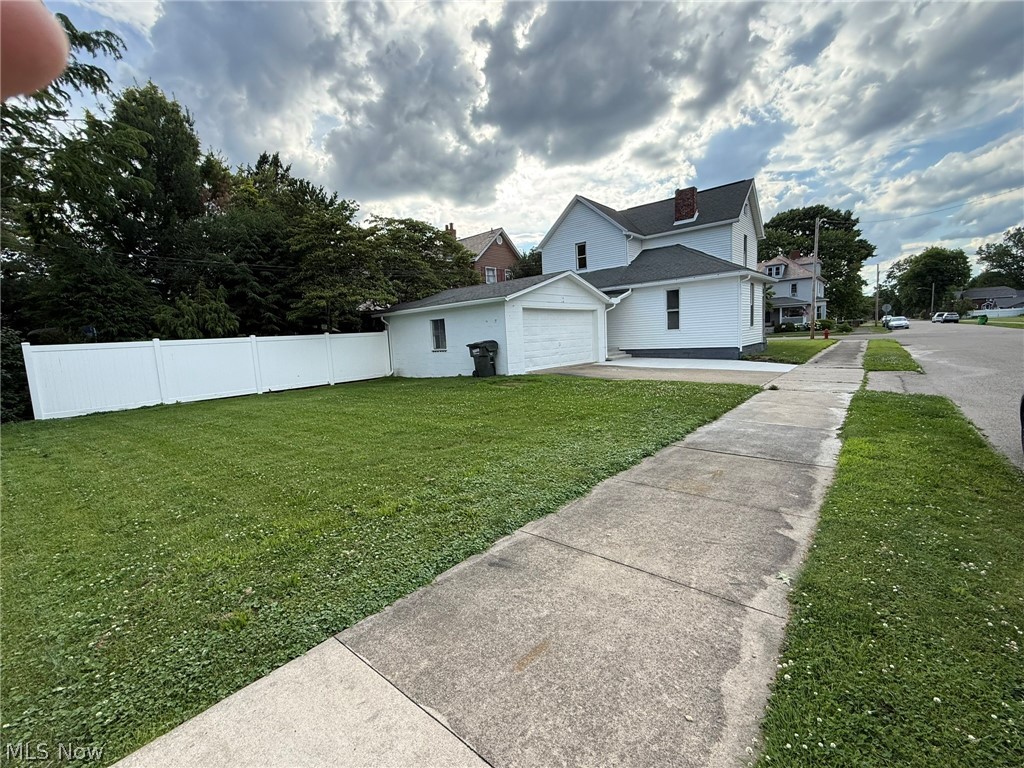 520 E 4th Street Property Photo 30