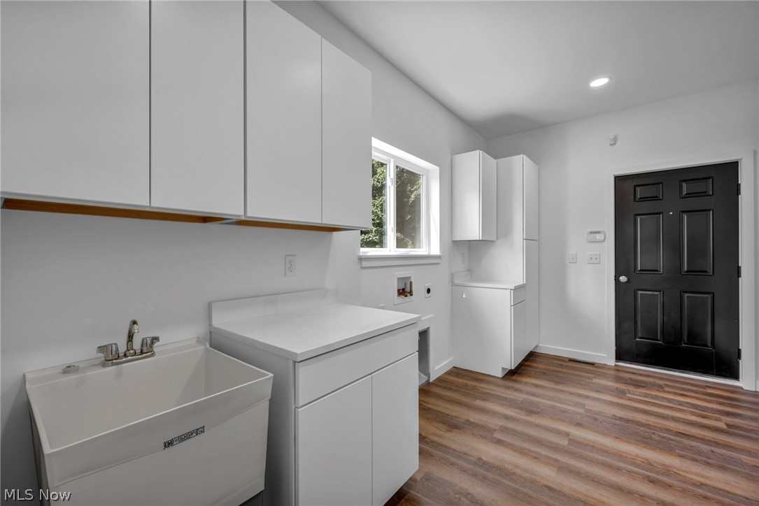1872 W 57th Street Property Photo 19