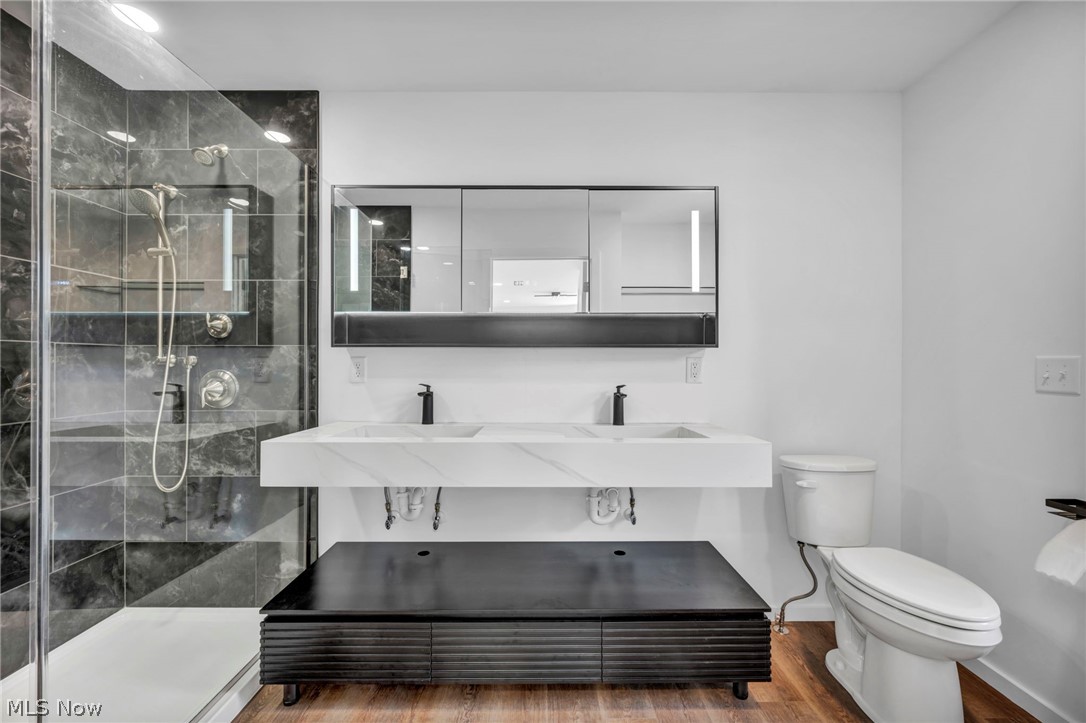 1872 W 57th Street Property Photo 25