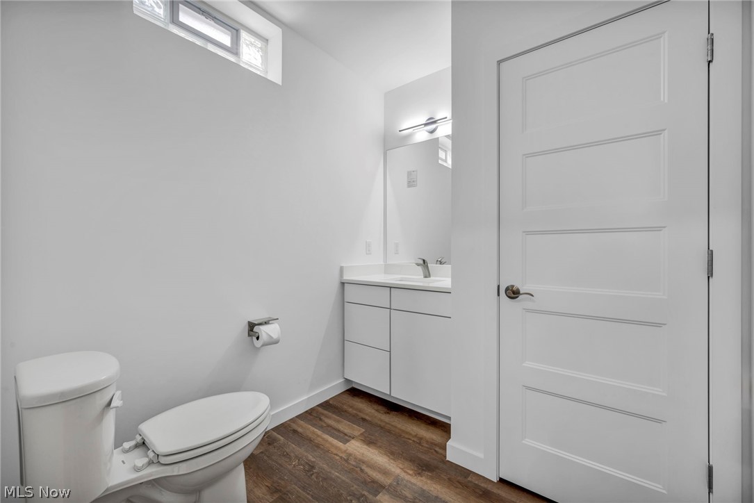 1872 W 57th Street Property Photo 33