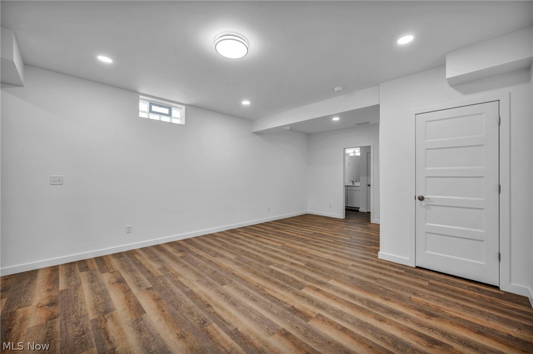 1872 W 57th Street Property Photo 37