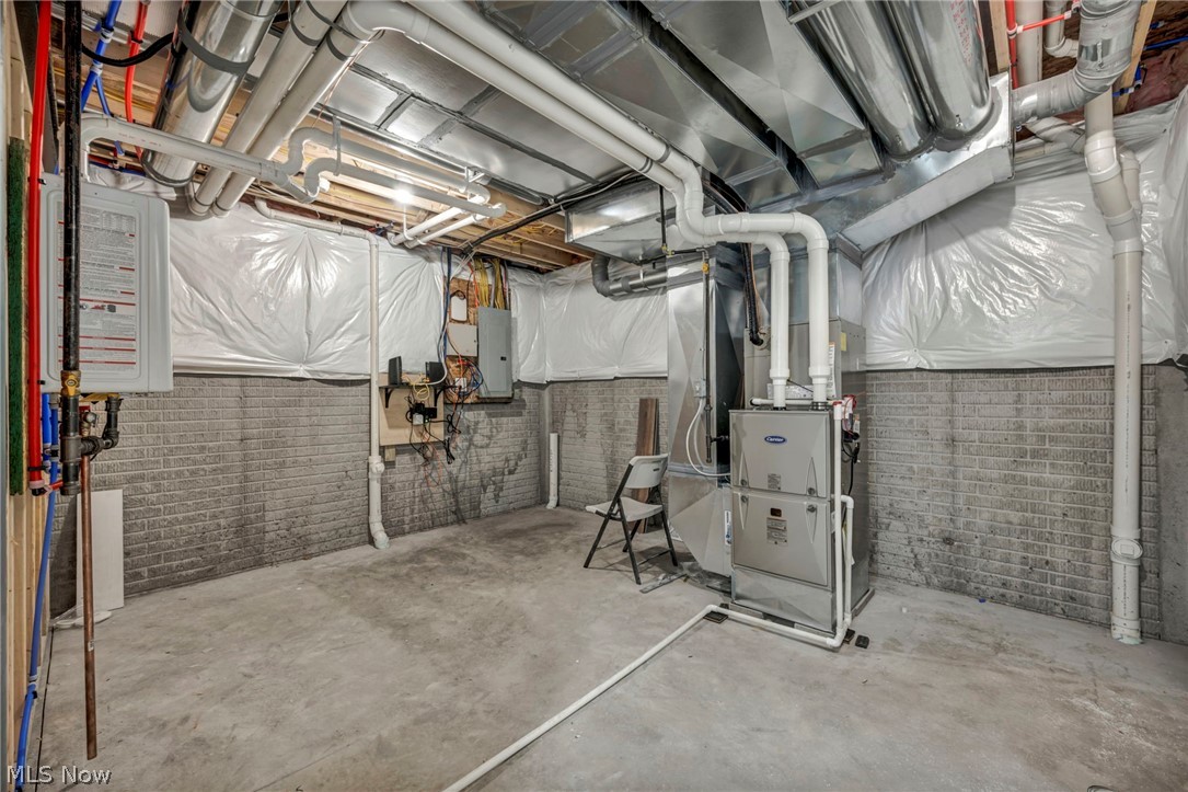 1872 W 57th Street Property Photo 41