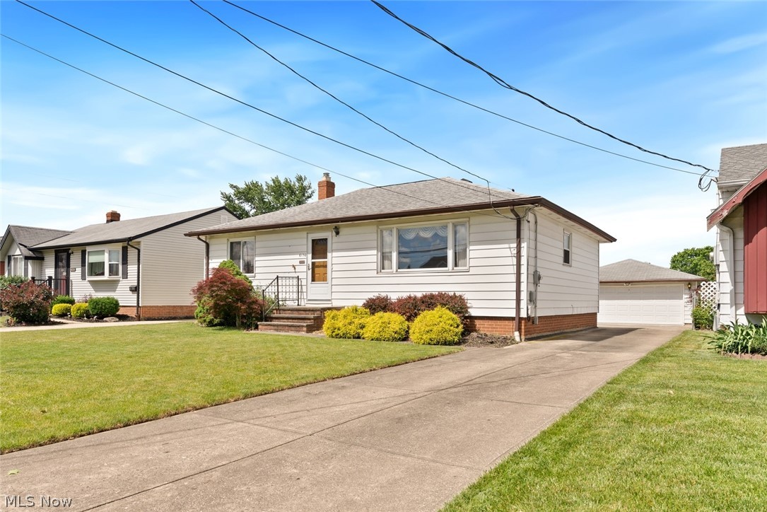 6130 Smith Road Property Photo 2