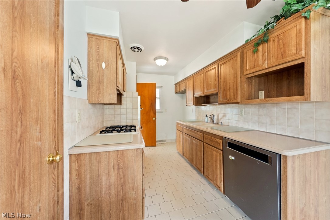 6130 Smith Road Property Photo 11