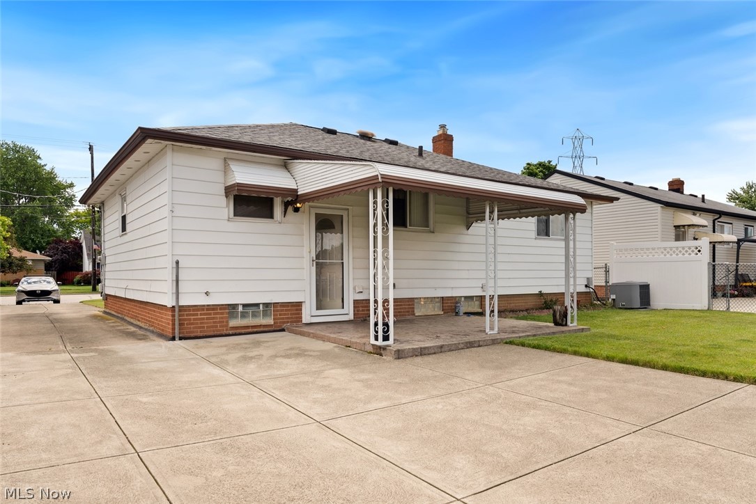 6130 Smith Road Property Photo 32