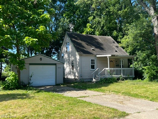 950 Silvercrest Avenue Property Photo 1