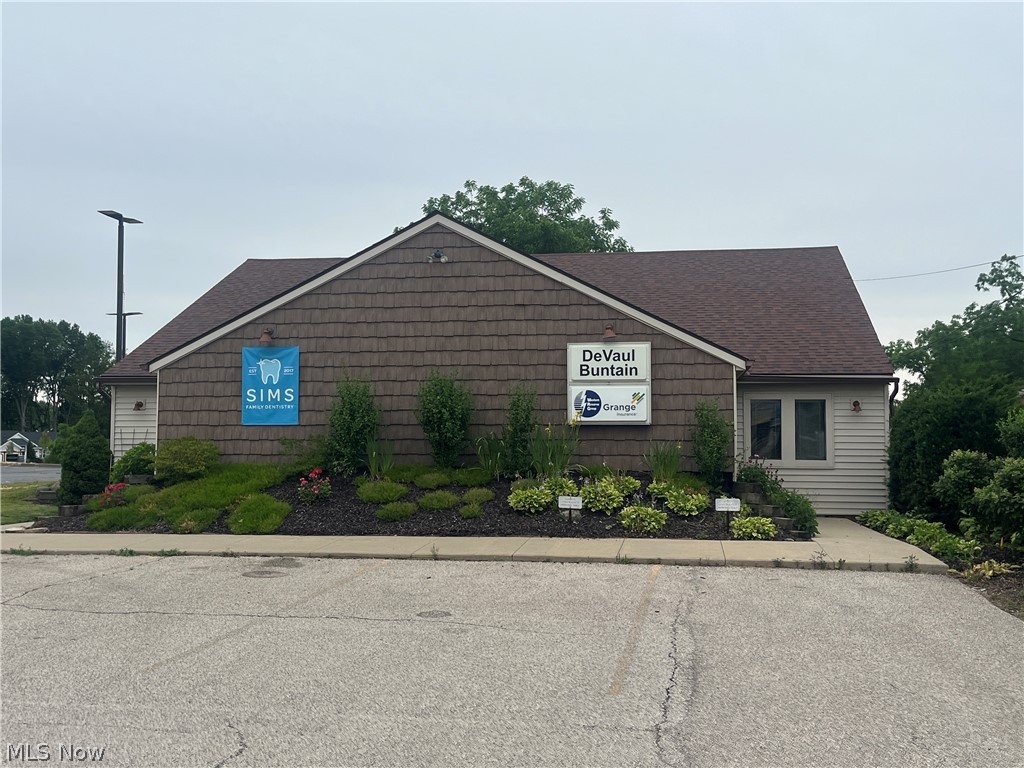 4222 State Route 43 B Property Photo 1