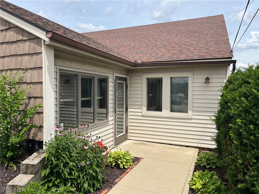 4222 State Route 43 B Property Photo 3