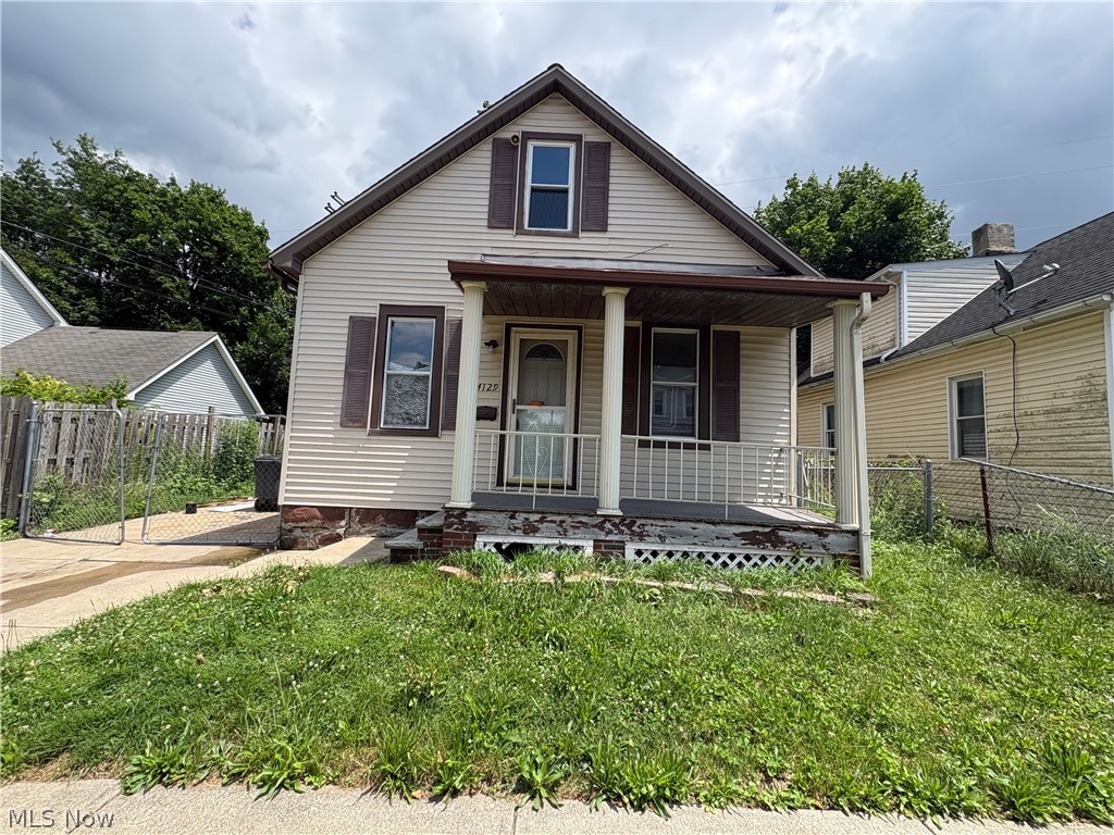 4129 E 76th Street Property Photo 1