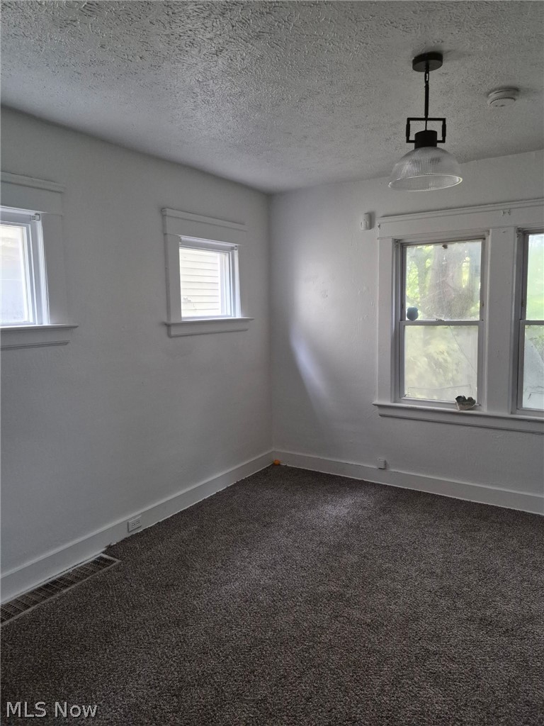 14407 Northfield Avenue Property Photo 2
